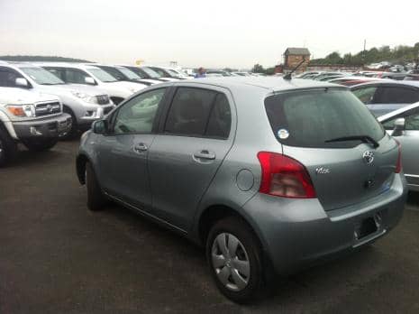 TOYOTA VITZ 4WD 2007