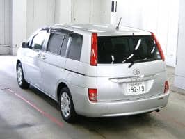 TOYOTA ISIS L 2010