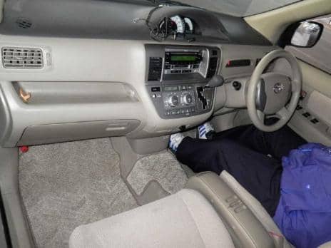 TOYOTA RAUM G PACK 2004