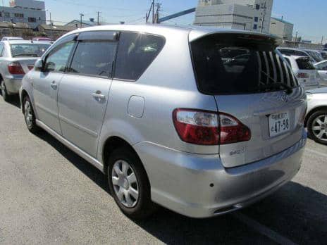 TOYOTA IPSUM 240I 2009