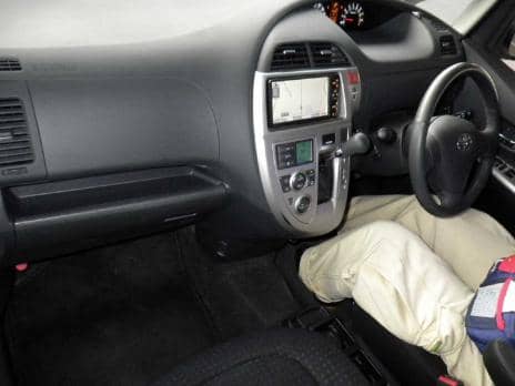 TOYOTA RACTIS G L PACKHID SELECTION 2010