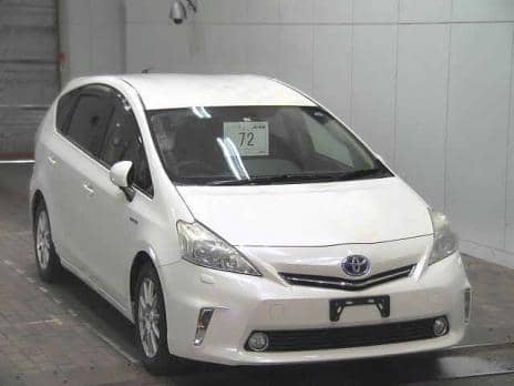 TOYOTA PRIUS ALPHA S 2011