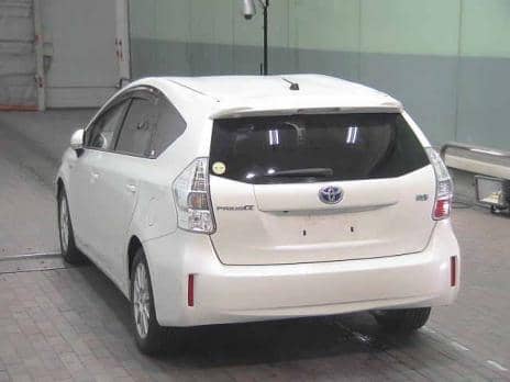 TOYOTA PRIUS ALPHA S 2011