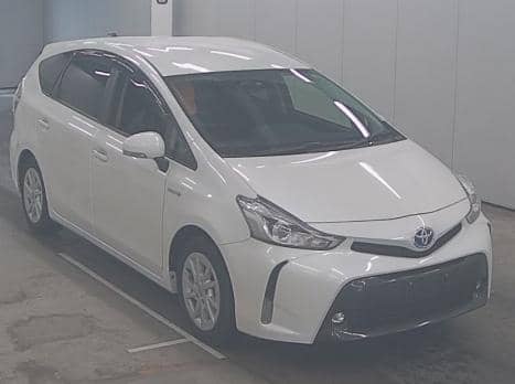 TOYOTA PRIUS ALPHA G 2016