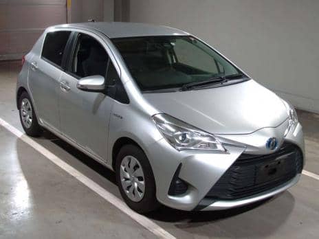 TOYOTA VITZ HYBRID F 2017