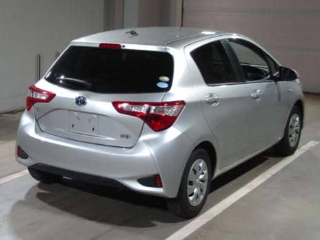 TOYOTA VITZ HYBRID F 2017