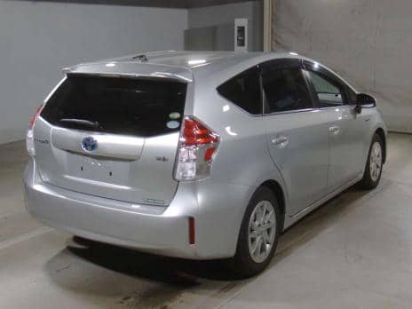 TOYOTA PRIUS ALPHA S 2017