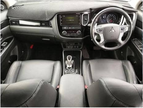 MITSUBISHI OUTLANDER PHEV G PREMIUM PACK 2018