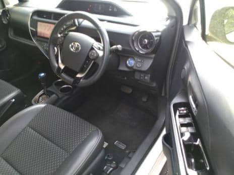 TOYOTA AQUA CROSSOVER 2017