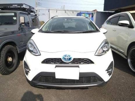 TOYOTA AQUA CROSSOVER 2017