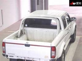 NISSAN DATSUN PICKUP 4WD