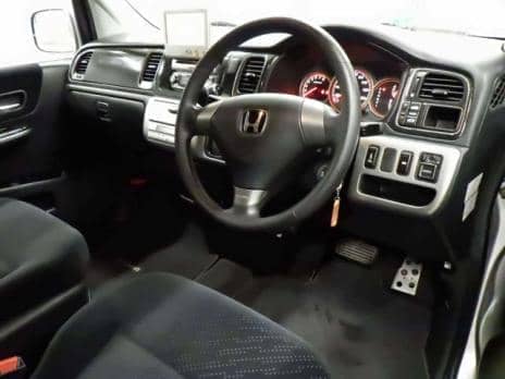 HONDA STEPWGN SPADA 24T 2004