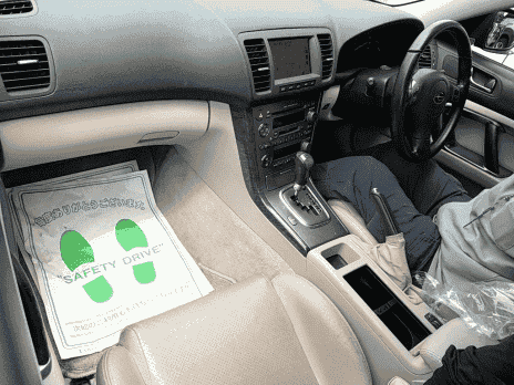 SUBARU LEGACY B4 3.0R 2004