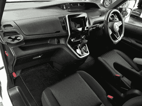 NISSAN SERENA HIGHWAY STAR 2017