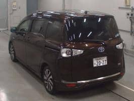 TOYOTA SIENTA HYBRID G 2017