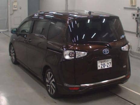 TOYOTA SIENTA HYBRID G 2017