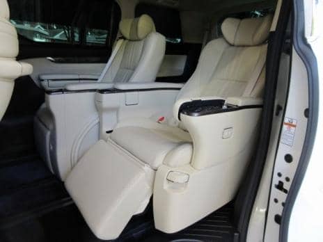 TOYOTA ALPHARD HYBRID EXECUTIVE LOUNGE S 2020