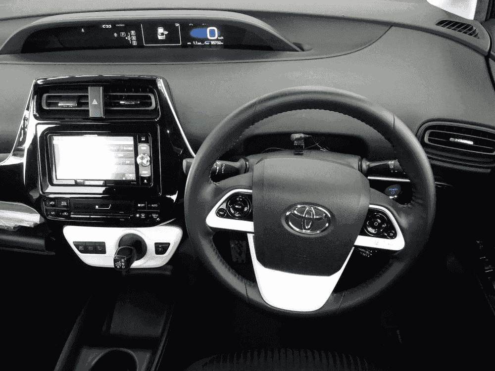 TOYOTA PRIUS S 4WD 2017