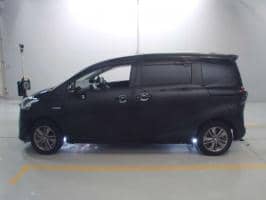 TOYOTA SIENTA HYBRID G 2017