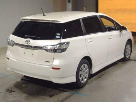 TOYOTA WISH 2019
