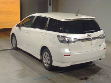 TOYOTA WISH 2019