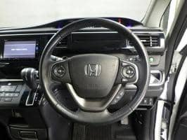 HONDA STEPWGN SPADA COOL SPIRIT 8 PERSON 2015