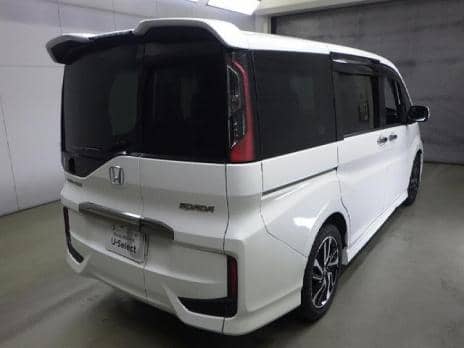 HONDA STEPWGN SPADA COOL SPIRIT 8 PERSON 2015