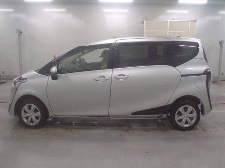 TOYOTA SIENTA X 4WD 2019