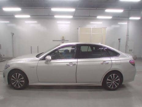 TOYOTA CROWN HYBRID G 2019