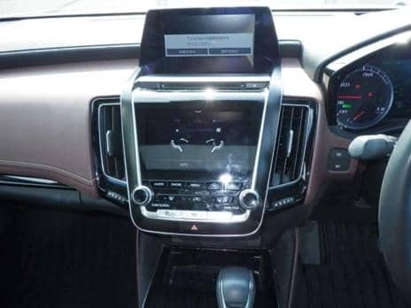 TOYOTA CROWN HYBRID G 2019