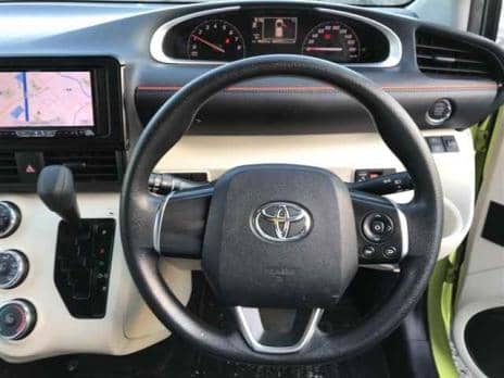 TOYOTA SIENTA X 2018