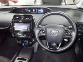 TOYOTA PRIUS S 4WD 2019