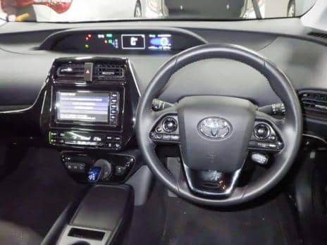 TOYOTA PRIUS S 4WD 2019