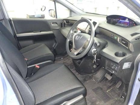 HONDA FREED SPIKE HYBRID 2013