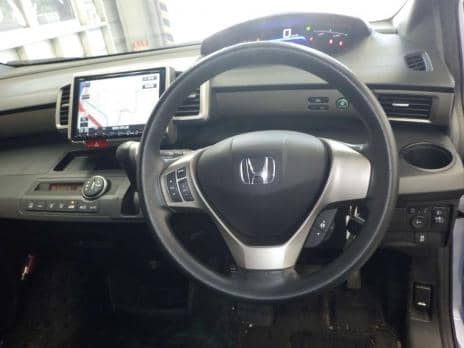 HONDA FREED SPIKE HYBRID 2013