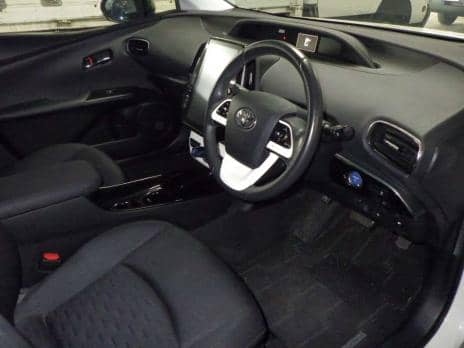 TOYOTA PRIUS PHV S NAVIGATION PACKAGE 2017