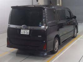 TOYOTA VOXY HYBRID ZS 2016