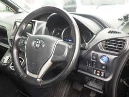 TOYOTA VOXY HYBRID ZS 2016