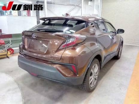 TOYOTA C-HR 4WD G-T 2017