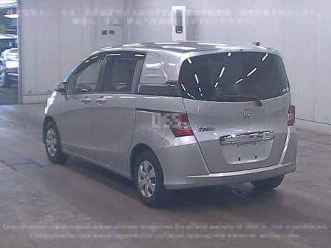 HONDA FREED SPIKE G JUST SELECTION 2013