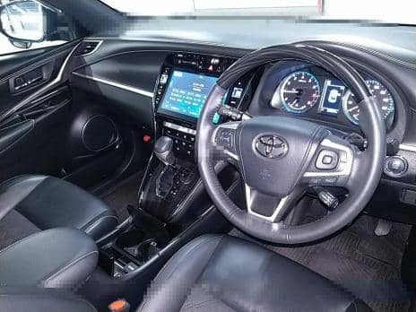 TOYOTA HARRIER PREMIUM 2019