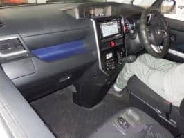 TOYOTA ROOMY CUSTOM G 2019