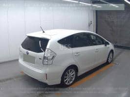 TOYOTA PRIUS ALPHA S TOURING SELECTION 2013
