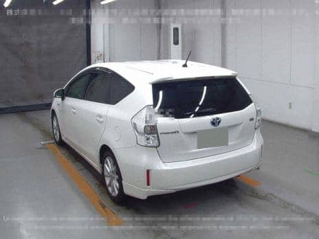 TOYOTA PRIUS ALPHA S TOURING SELECTION 2013
