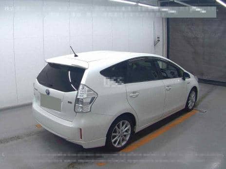 TOYOTA PRIUS ALPHA S TOURING SELECTION 2013