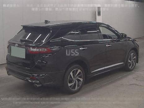 TOYOTA HARRIER PREMIUM 2018
