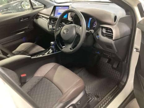 TOYOTA C-HR G-T 4WD 2019