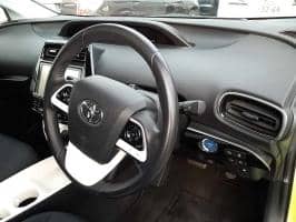 TOYOTA PRIUS A 4WD 2017