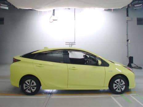 TOYOTA PRIUS A 4WD 2017