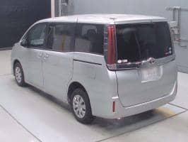 TOYOTA NOAH X 4WD 2018